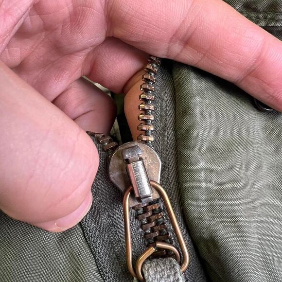 VTG 80s M65 US Military Fish Tail Parka Extreme Cold Weather Green Size M - Picture 6 of 8